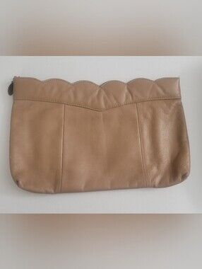 Genuine Leather Tan Scalloped Zip Clutch Pouch Cosmetic Makeup Bag Nude Beige